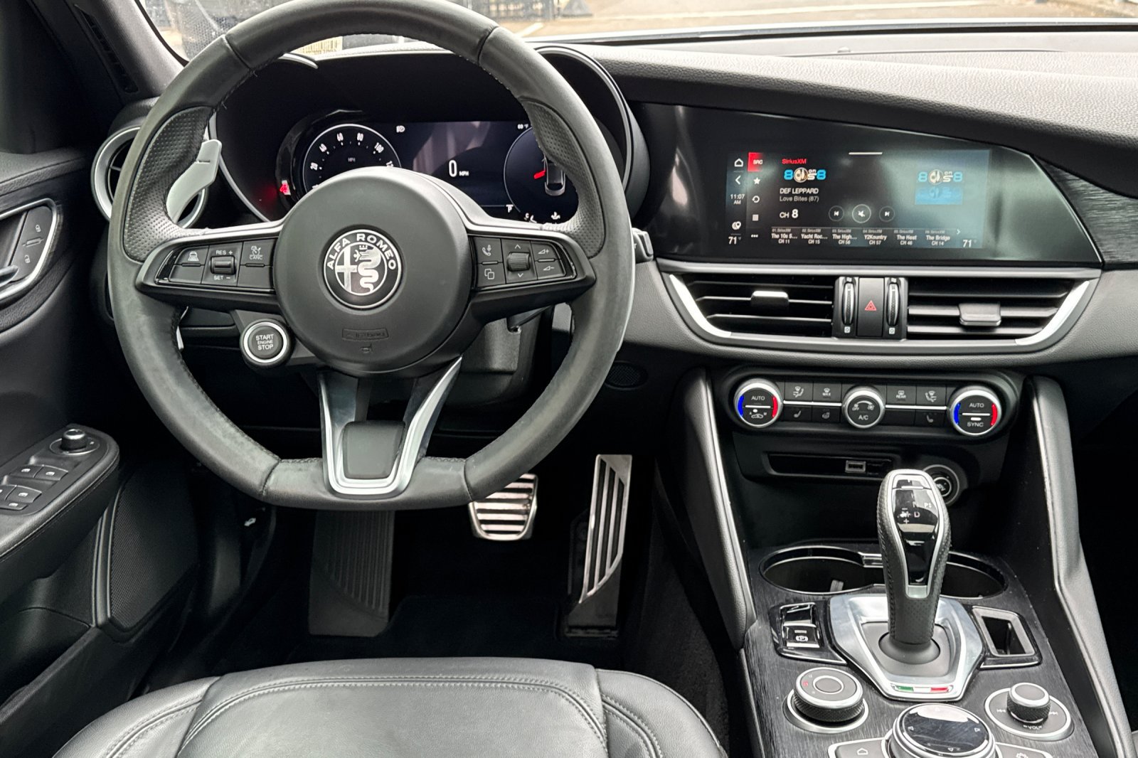 Used 2024 Alfa Romeo Giulia Sprint AWD/4WD image 14