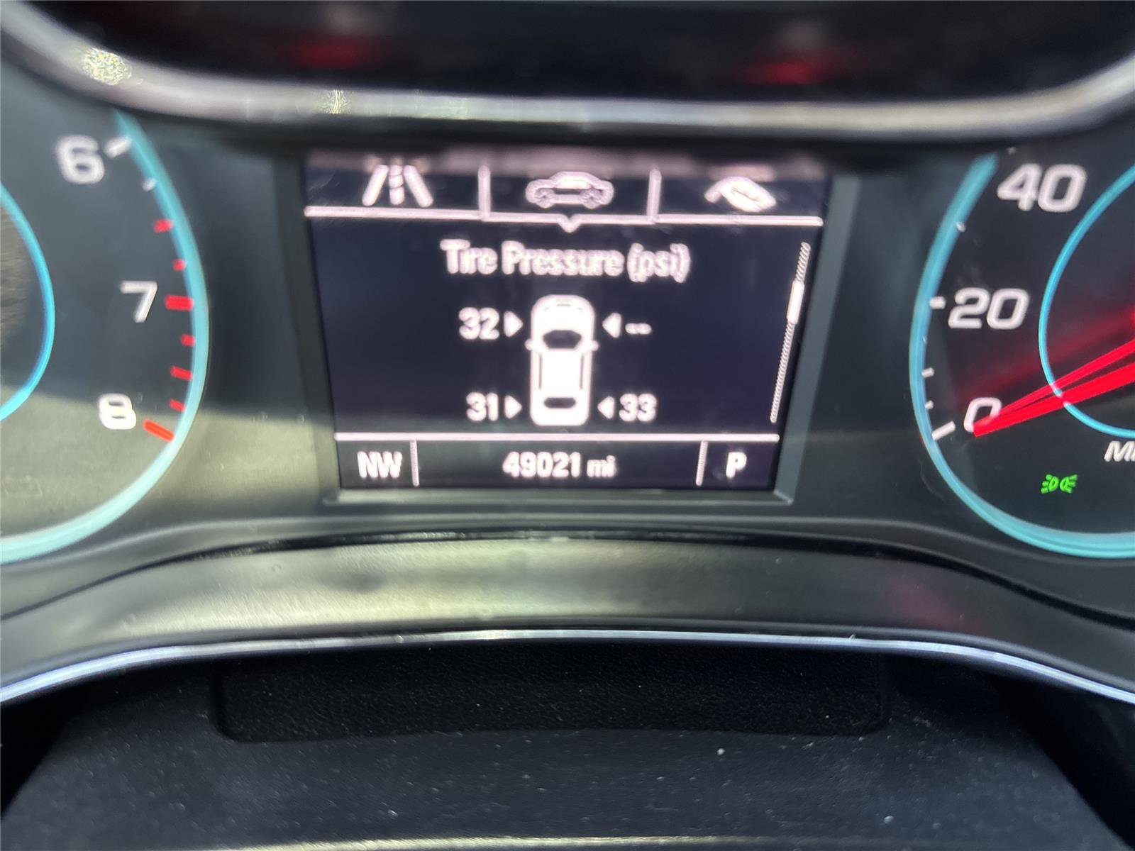 Used 2017 Chevrolet Cruze LT w/ Convenience Package FWD image 37