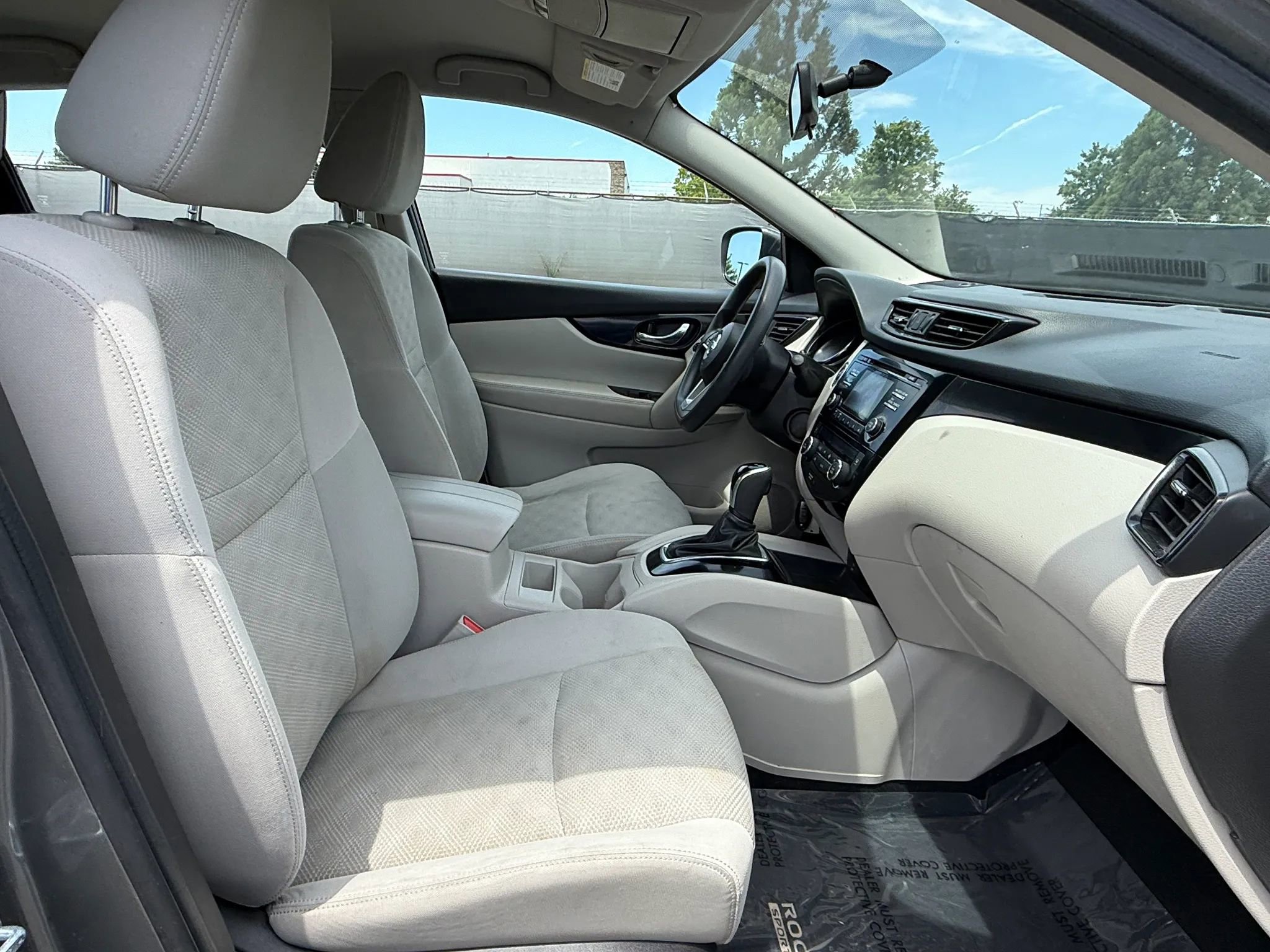 Used 2017 Nissan Rogue Sport SV AWD/4WD image 18