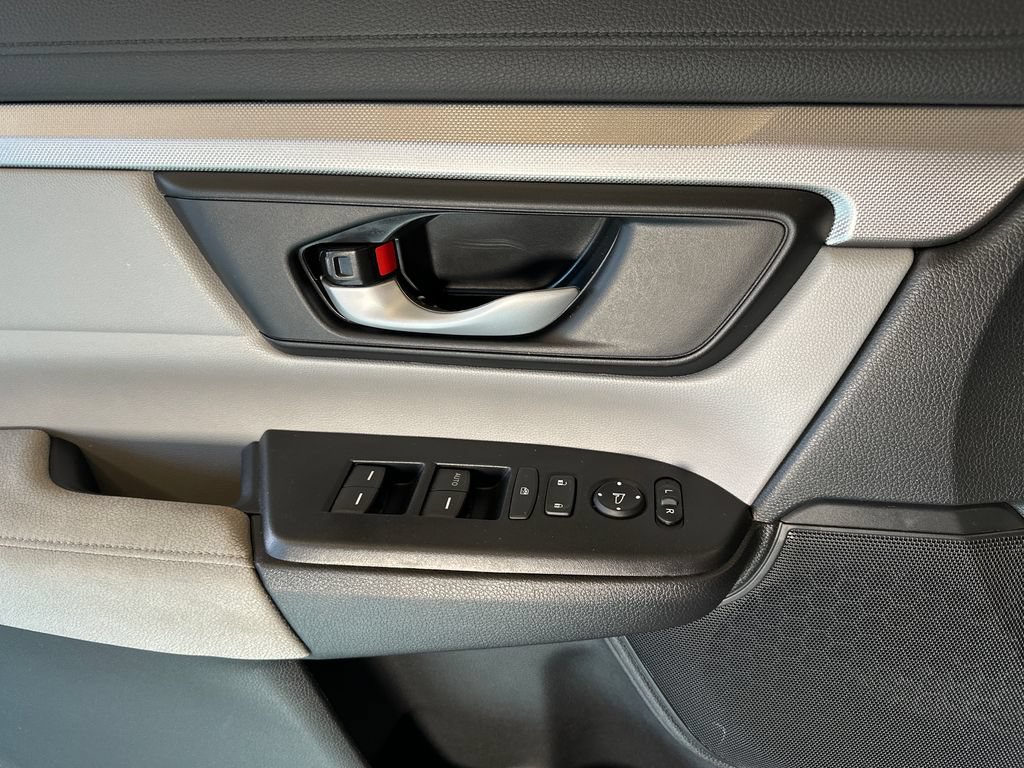 Used 2021 Honda CR-V LX image 18