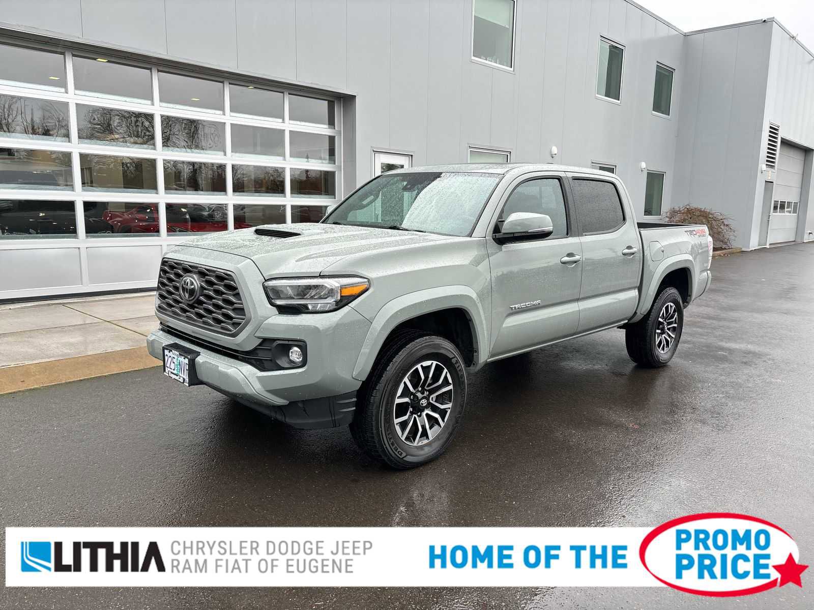Used 2023 Toyota Tacoma TRD Sport w/ TRD Premium Sport Package image 1