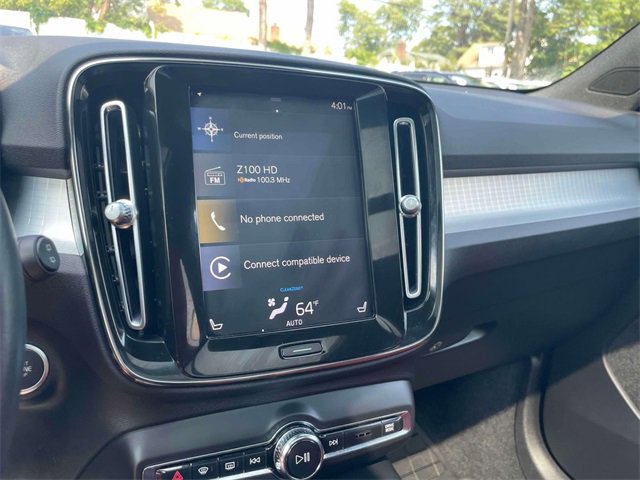 Used 2020 Volvo XC40 T5 Momentum w/ Protection Package Premier image 28