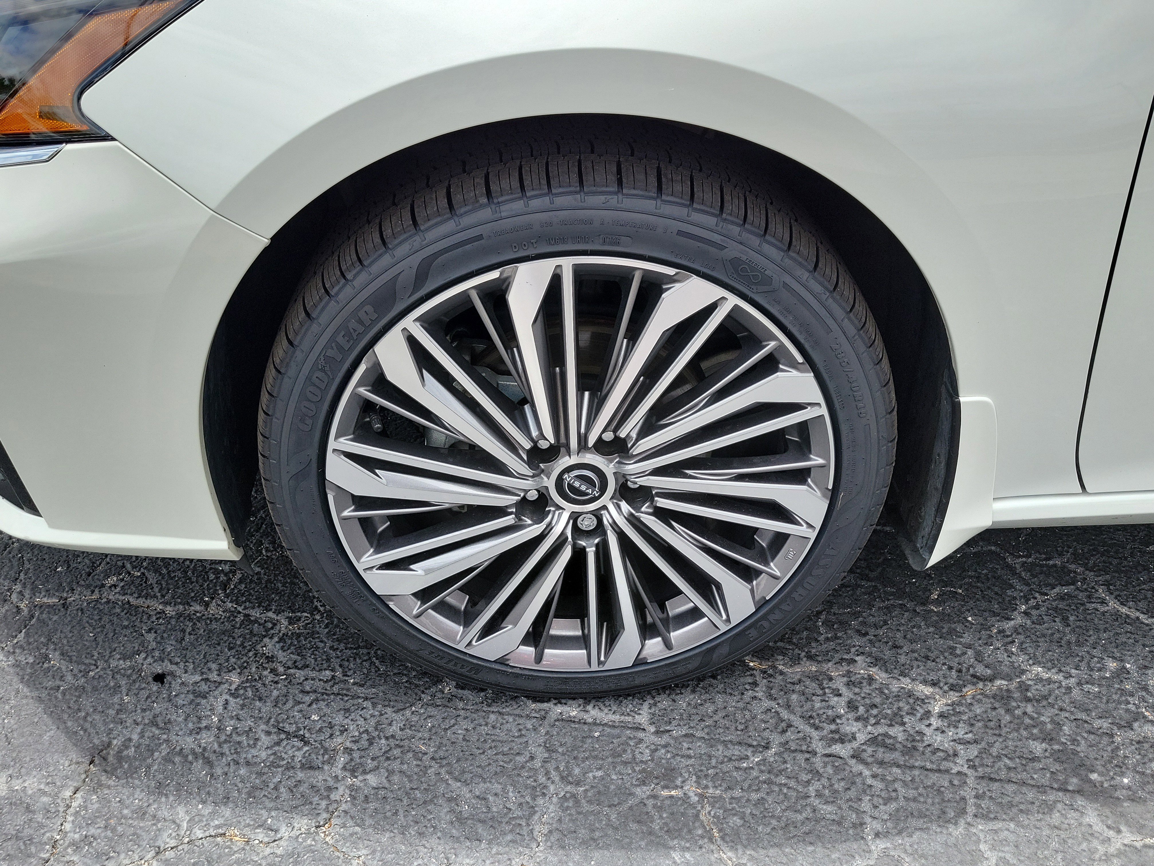 Certified 2023 Nissan Altima 2.5 SL AWD/4WD image 4