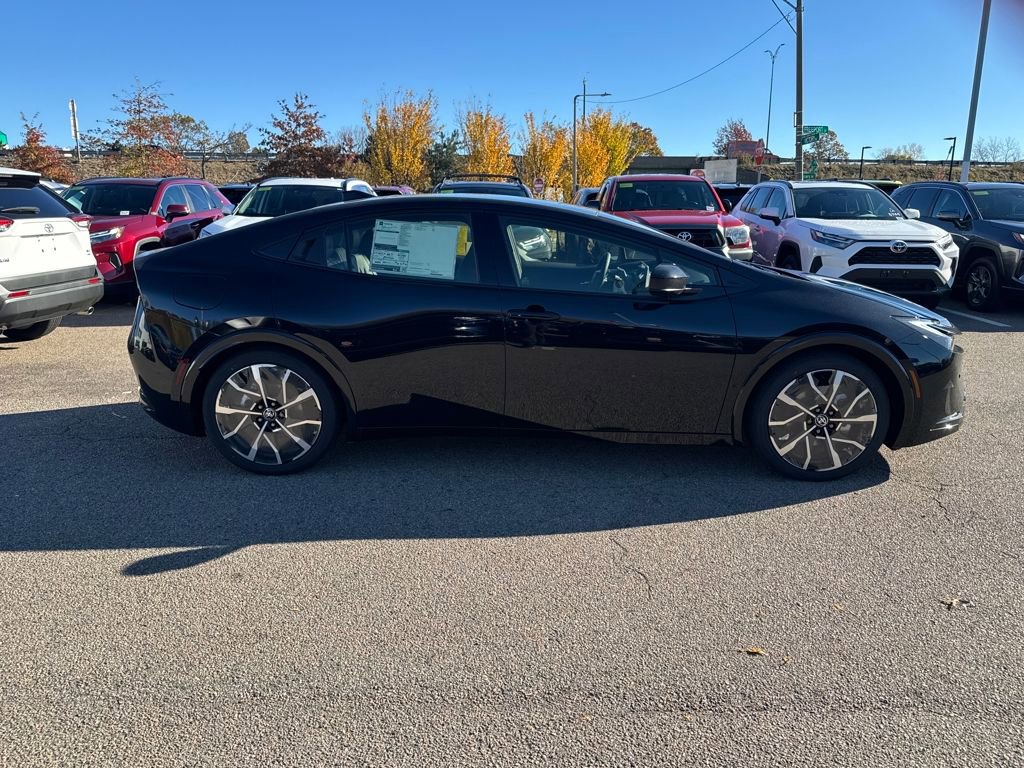 New 2026 Toyota Prius Plug-In Hybrid image 8