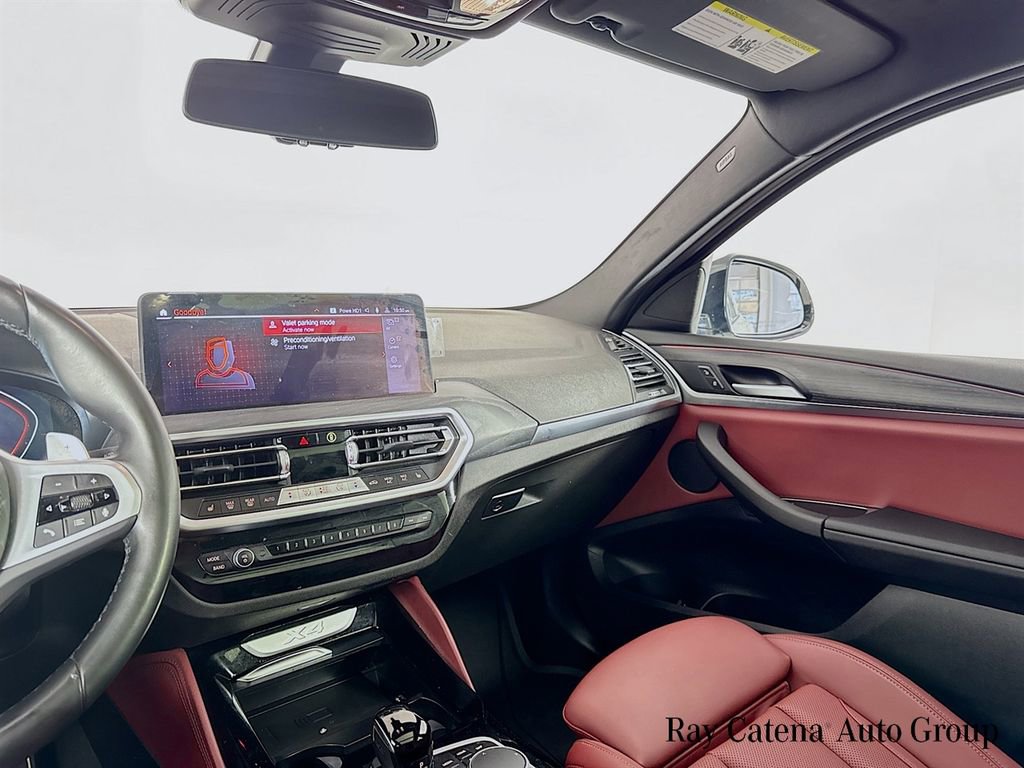 Used 2024 BMW X4 xDrive30i w/ M Sport Package image 24