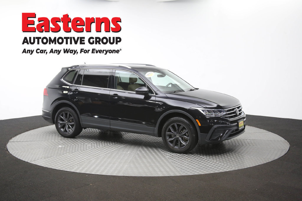 Used 2023 Volkswagen Tiguan SE AWD/4WD image 49