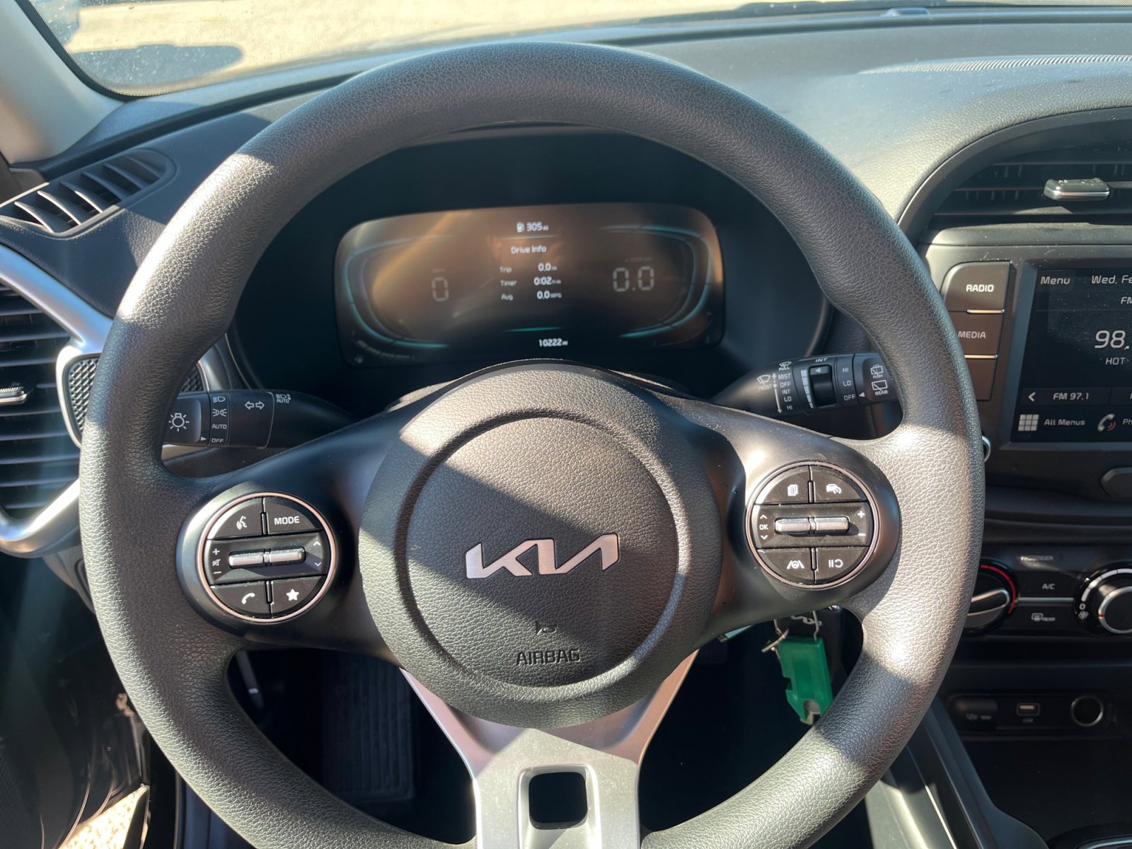 Used 2025 Kia Soul LX image 9