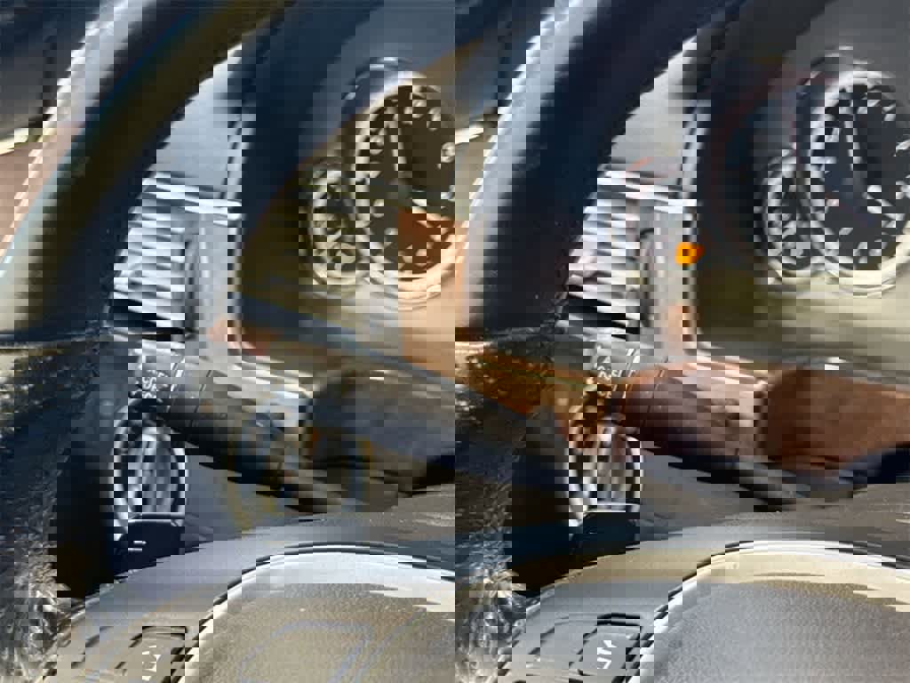 Used 2012 Mercedes-Benz E 350 4MATIC Sedan image 27