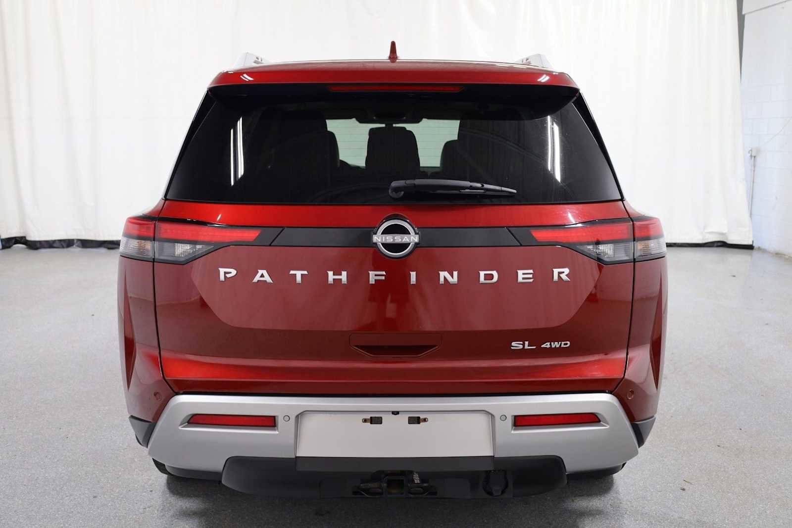 Used 2022 Nissan Pathfinder SL image 7