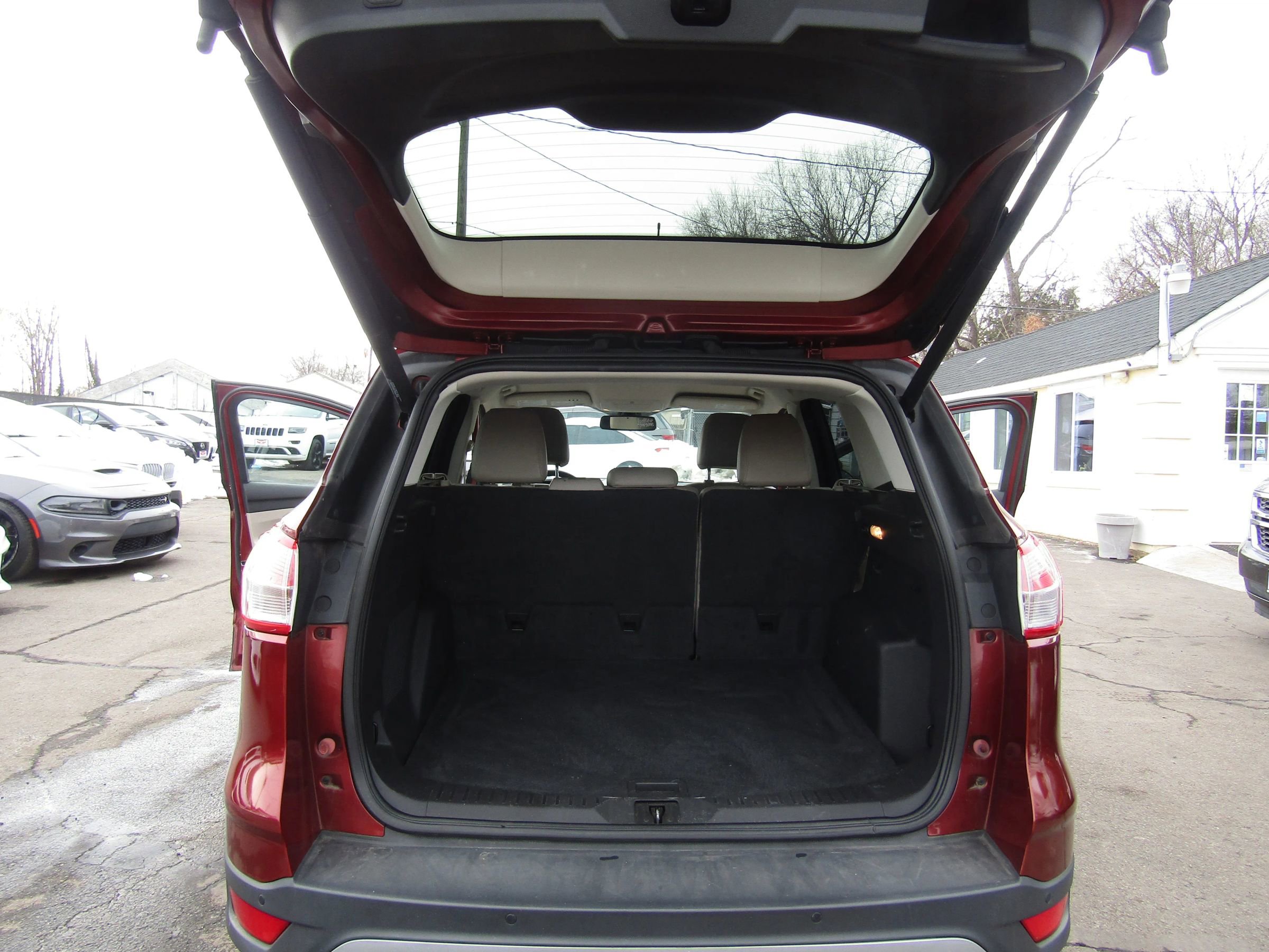 Used 2016 Ford Escape Titanium image 12
