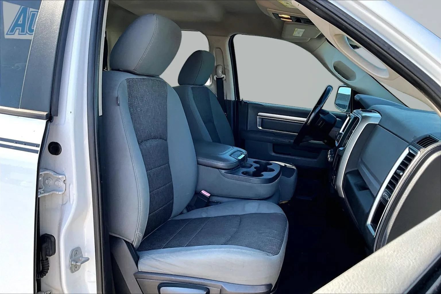 Used 2014 RAM 1500 Classic SLT RWD image 29