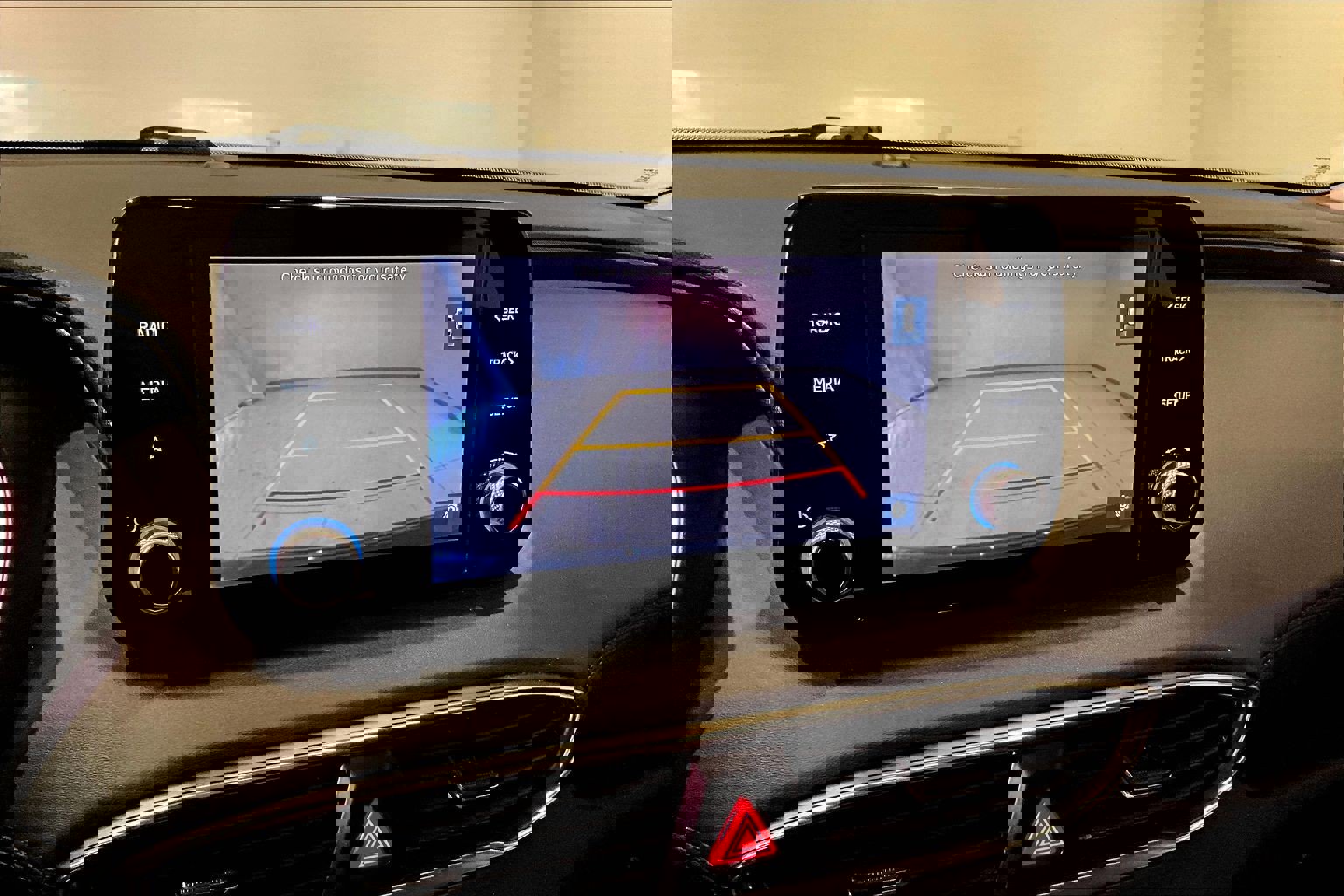 Used 2023 Hyundai Santa Fe SE image 14