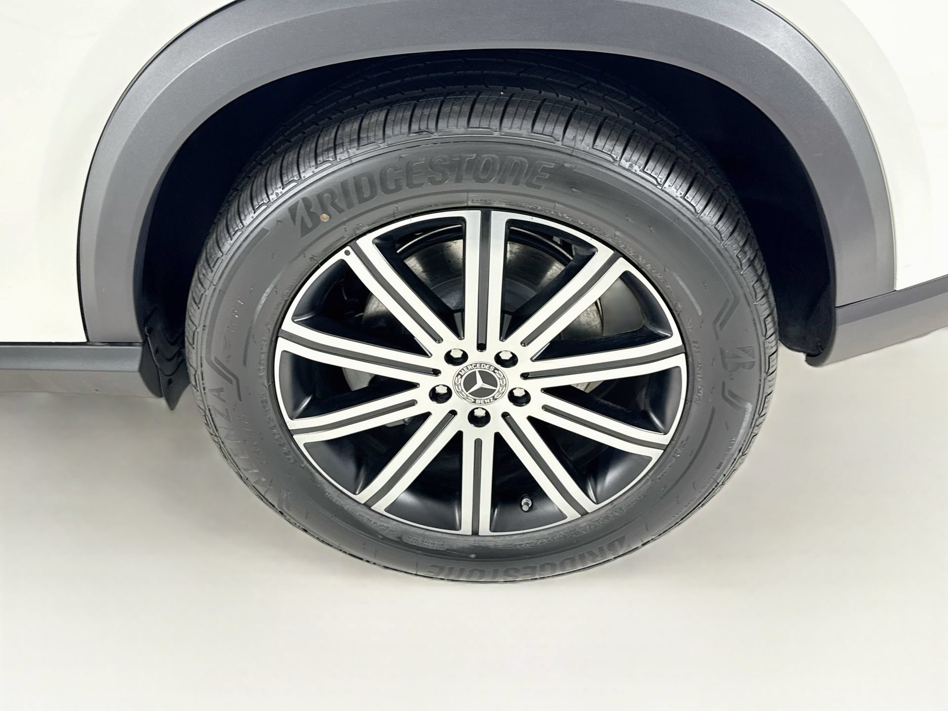 New 2026 Mercedes-Benz GLE 450e 4MATIC image 33