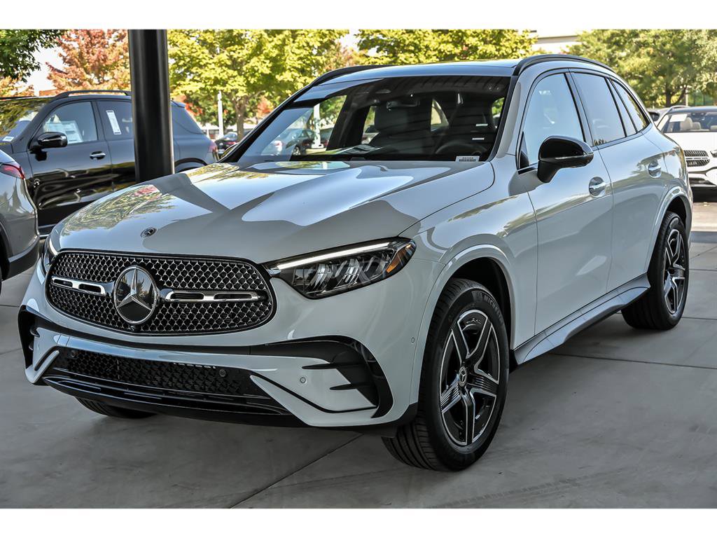 New 2026 Mercedes-Benz GLC 300 4MATIC image 3