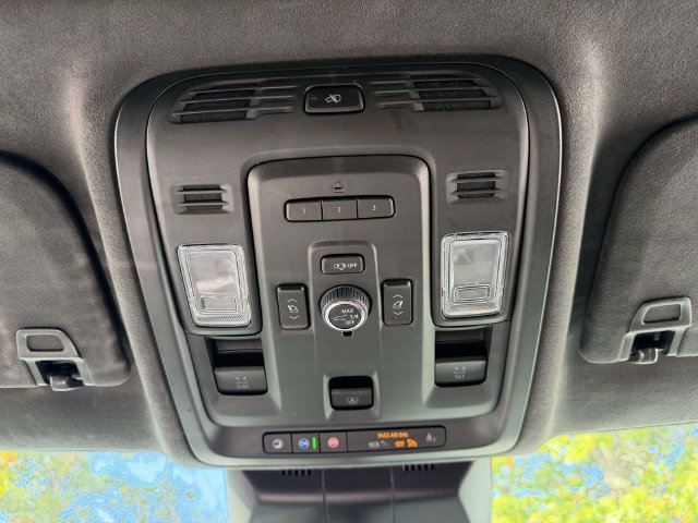 Used 2023 Cadillac Escalade Sport Platinum w/ LPO, ONYX Package AWD/4WD image 31
