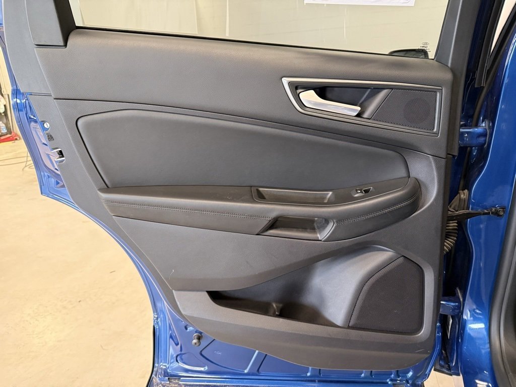 Certified 2021 Ford Edge SE w/ Cargo Accessory Package image 24