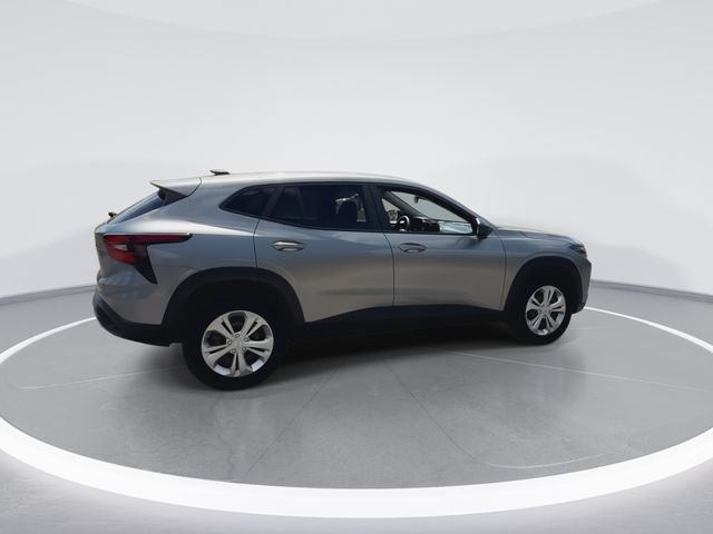 Used 2024 Chevrolet Trax LS FWD image 12
