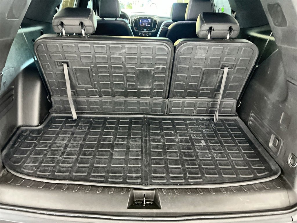 Used 2022 Chevrolet Traverse LT image 19