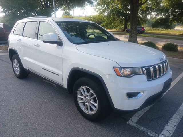 Used 2018 Jeep Grand Cherokee Laredo AWD/4WD image 6