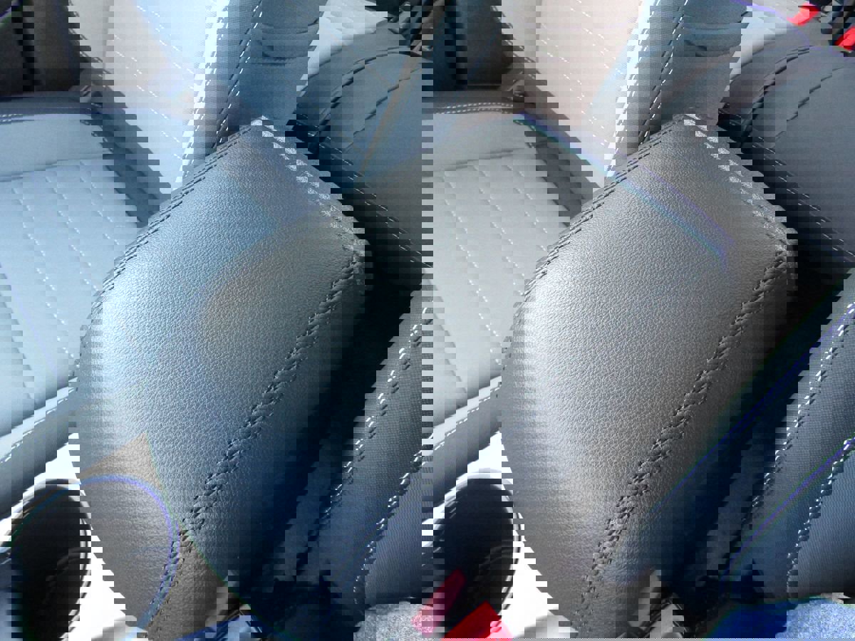 Used 2016 Ford C-MAX SE image 19