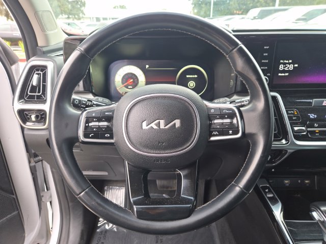 Certified 2023 Kia Sorento SX AWD/4WD image 24