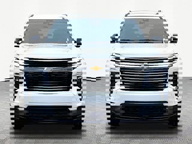 New 2026 Chevrolet Traverse LT w/ Driver Confidence Package image 2