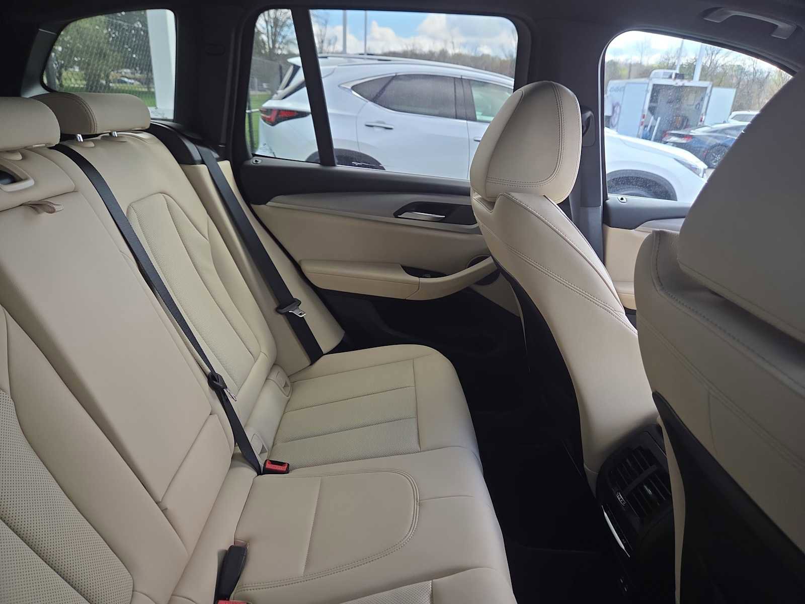 Used 2024 BMW X3 xDrive30i w/ Premium Package image 12