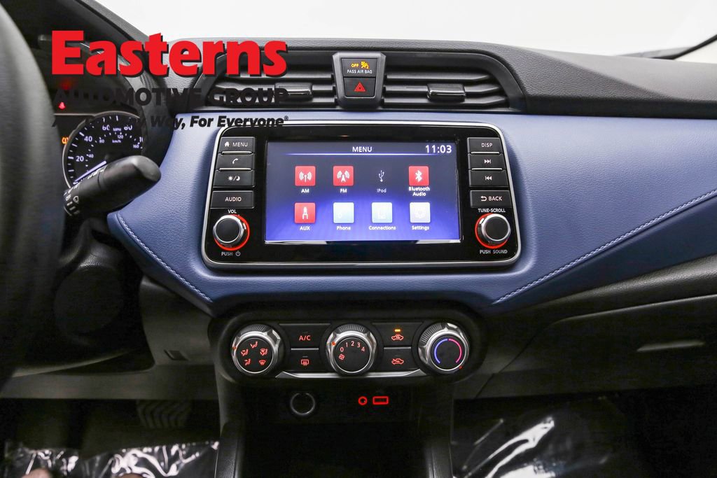 Used 2023 Nissan Versa SV image 12