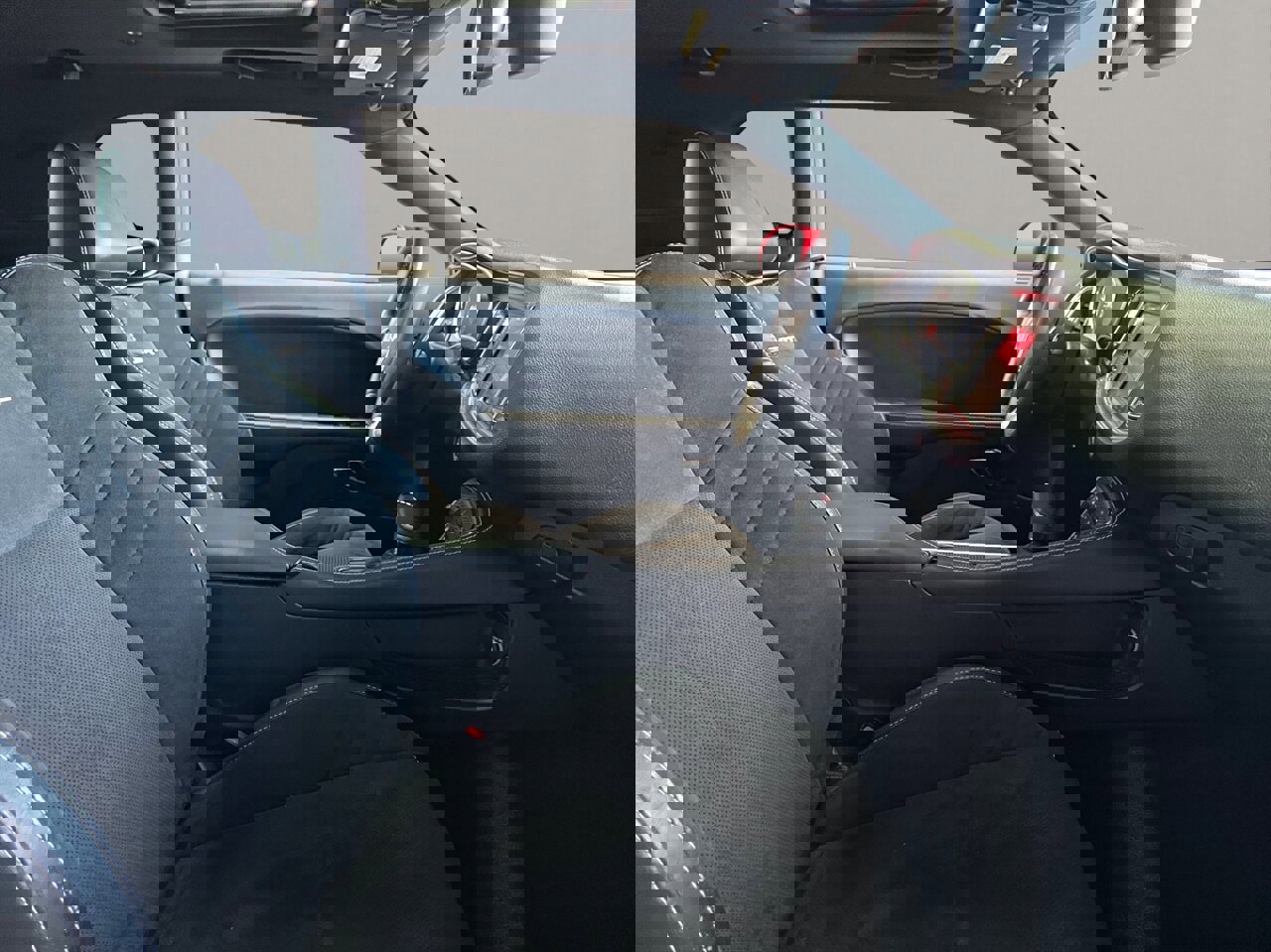 Used 2016 Dodge Challenger SRT Hellcat image 16