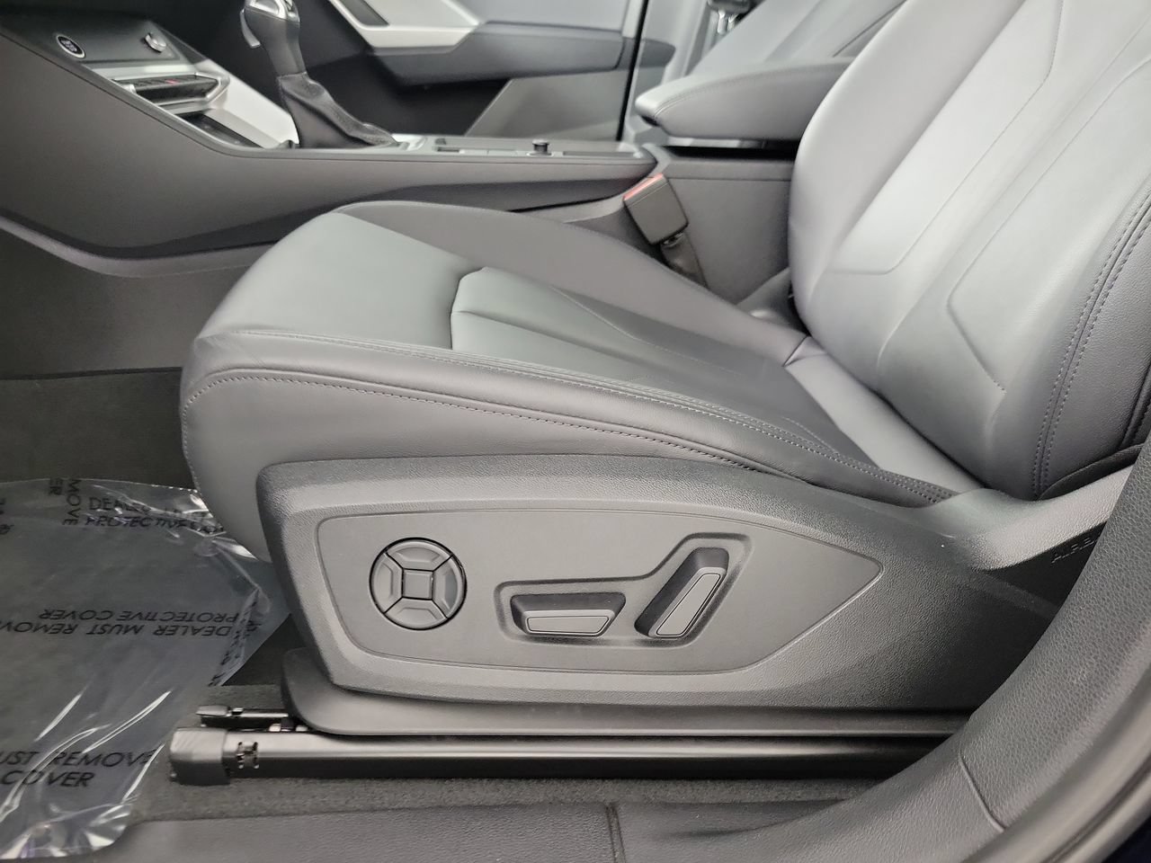 Used 2025 Audi Q3 2.0T Premium w/ Convenience Package AWD/4WD image 29