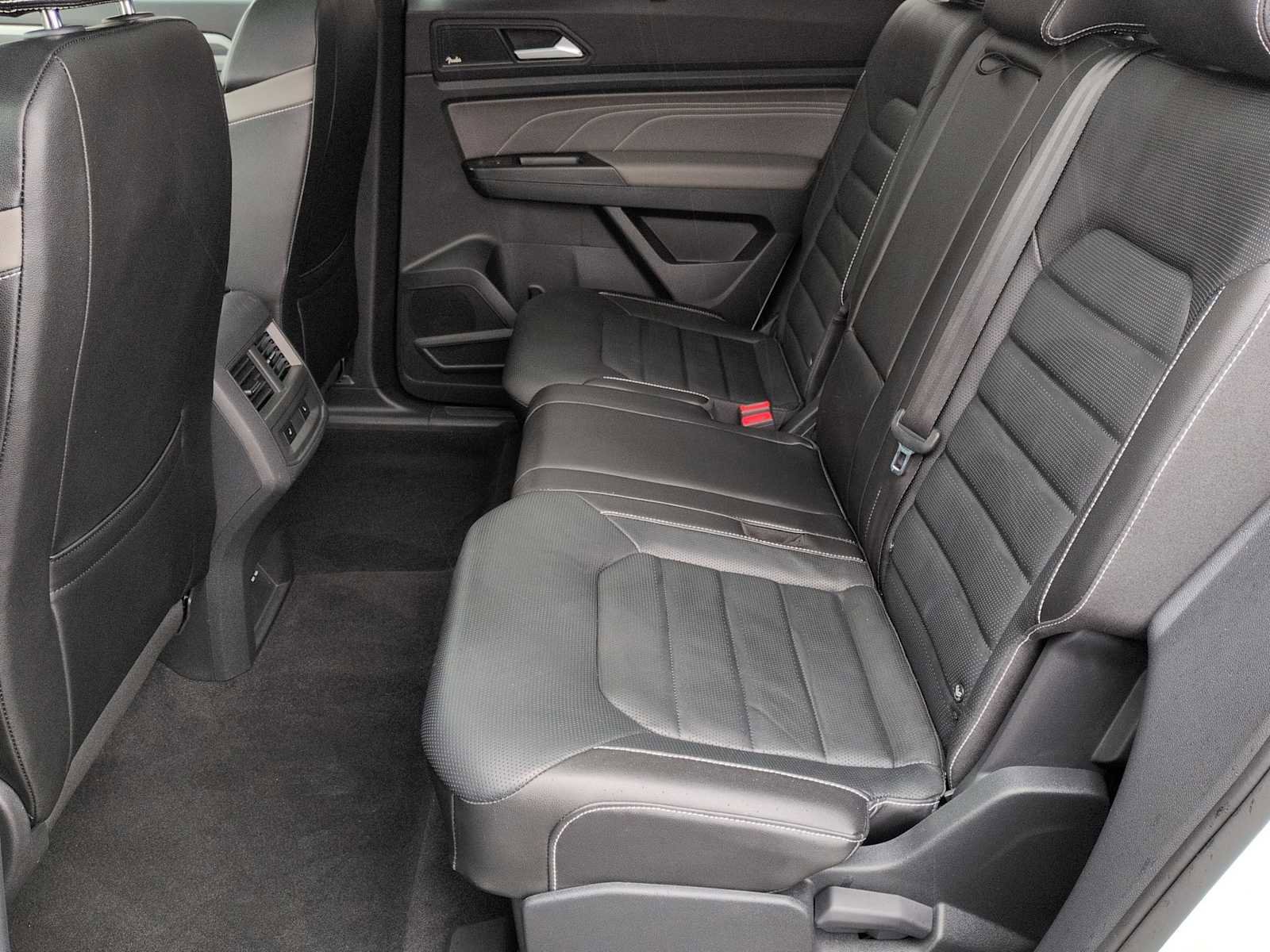 Used 2021 Volkswagen Atlas Cross Sport SEL Premium R-Line image 21