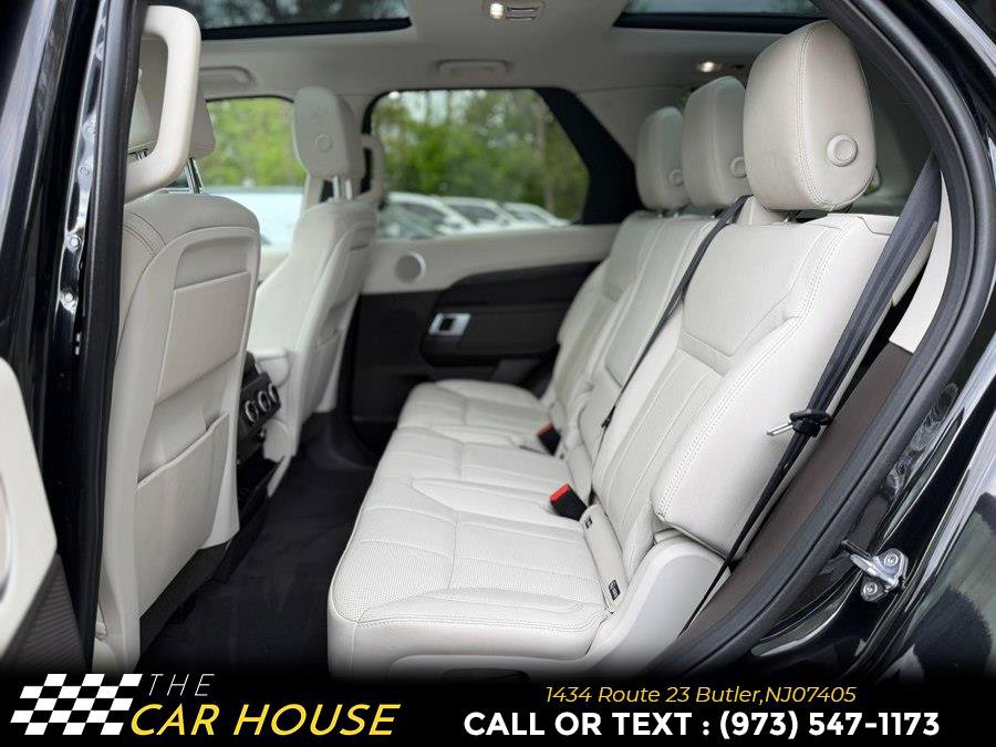 Used 2018 Land Rover Discovery HSE AWD/4WD image 17
