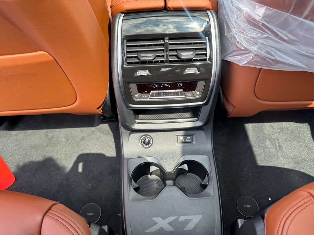 New 2027 BMW X7 xDrive40i w/ M Sport Package AWD/4WD image 21