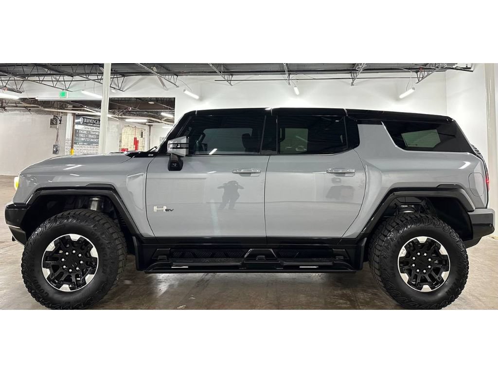 Used 2024 GMC Hummer EV 2X w/ Extreme Off-Road Package AWD/4WD image 8