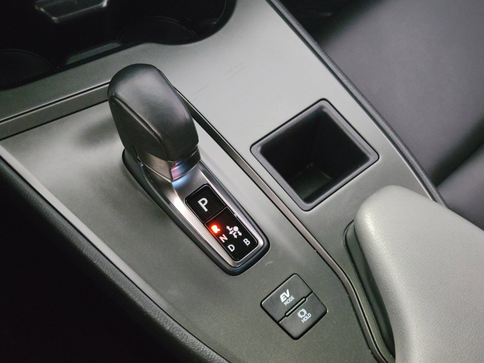 Certified 2025 Lexus UX 300h FWD w/ Accessory Package (Z2) image 26