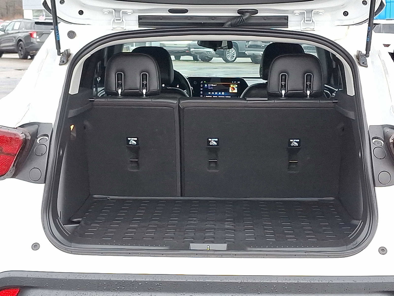 Certified 2024 Chevrolet Trax LT w/ Driver Confidence Package image 28