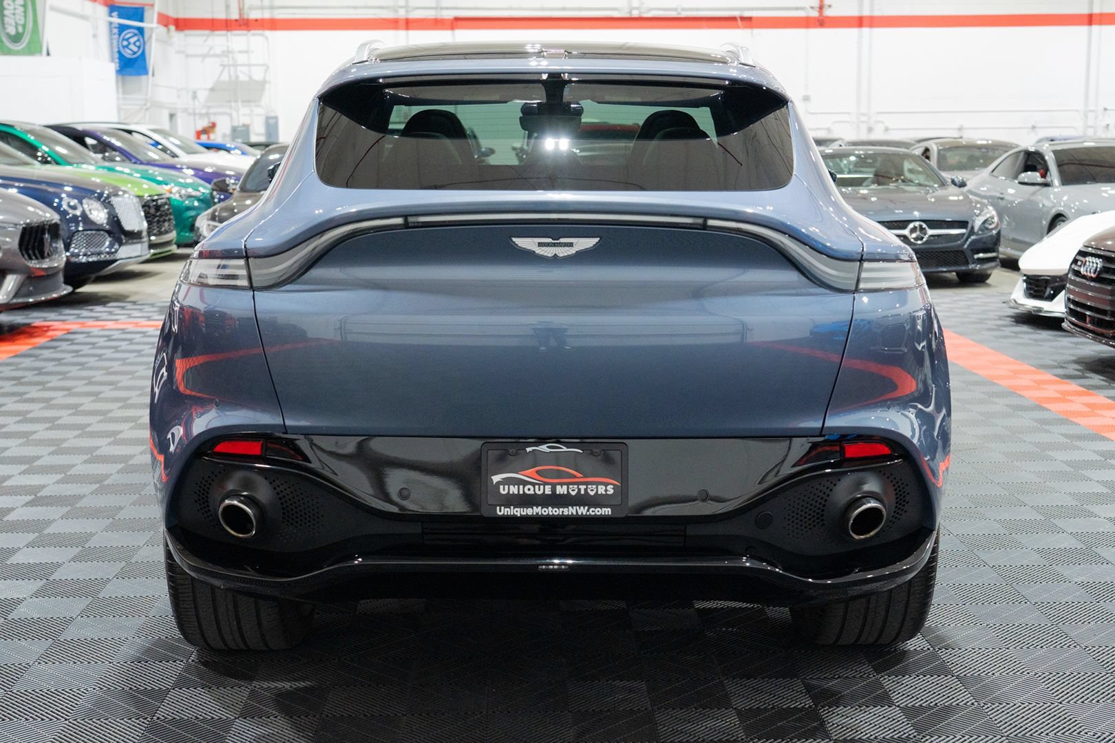 Used 2021 Aston Martin DBX AWD/4WD image 5