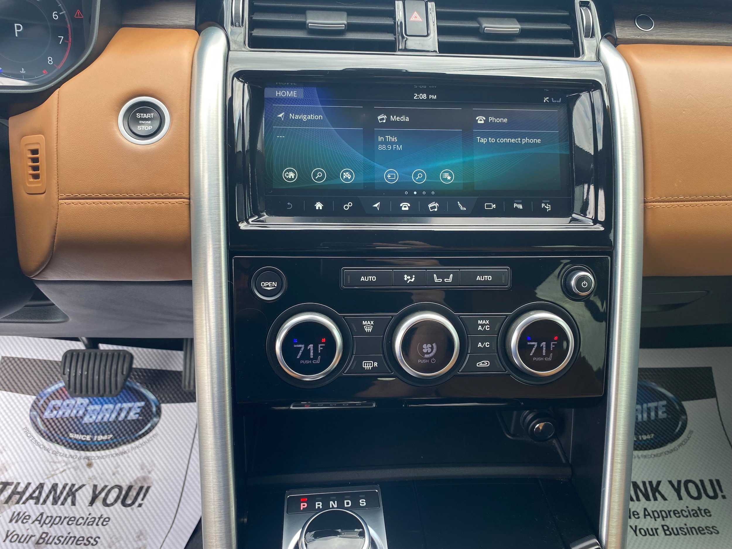 Used 2019 Land Rover Discovery HSE Luxury image 11