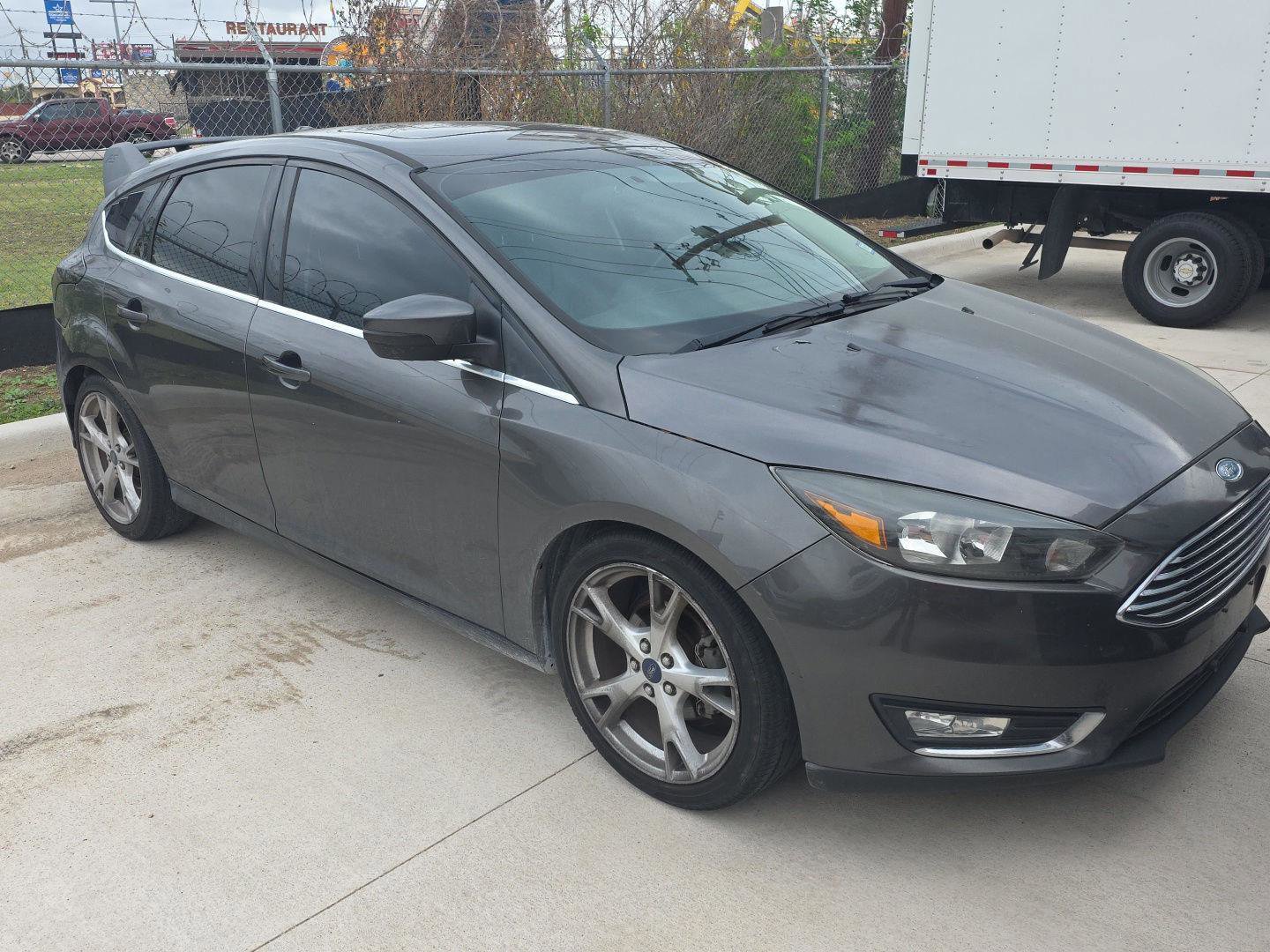Used 2015 Ford Focus Titanium FWD image 6