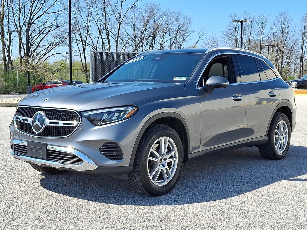 Used 2023 Mercedes-Benz GLC 300 4MATIC image 6