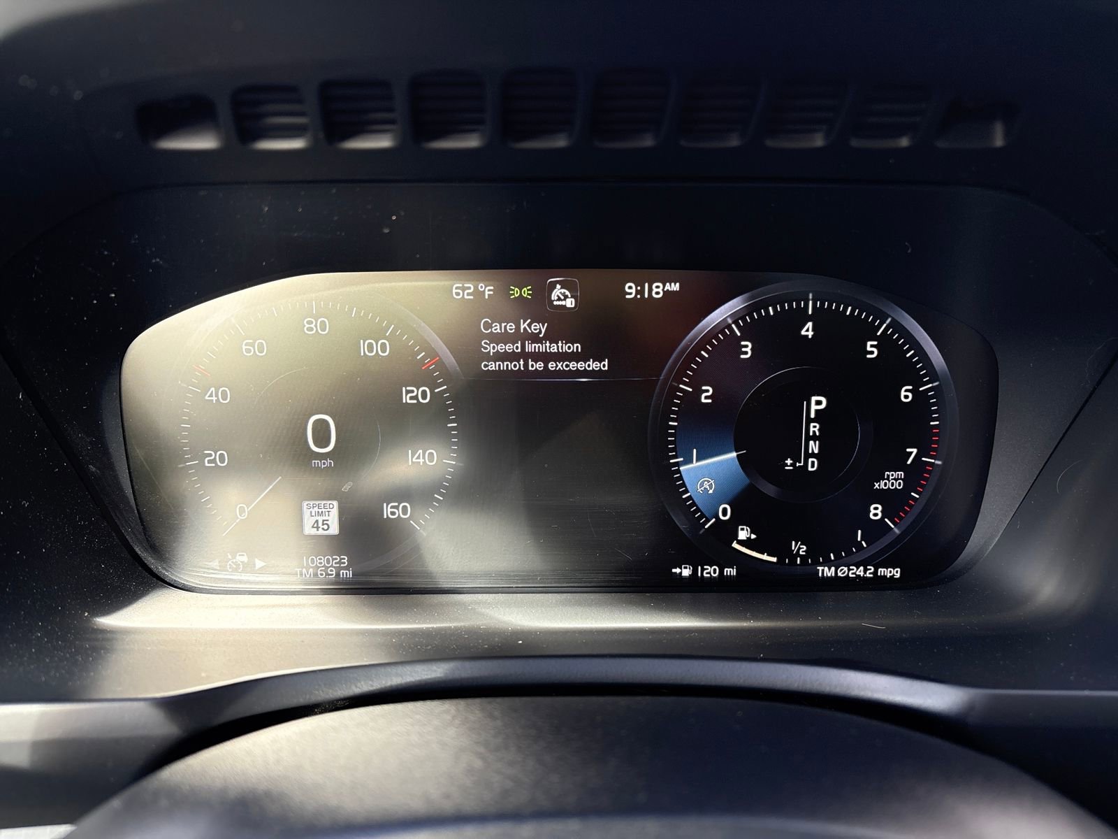 Used 2021 Volvo XC90 T5 Momentum w/ Climate Package image 17