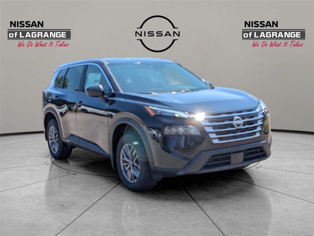 New 2026 Nissan Rogue S image 3