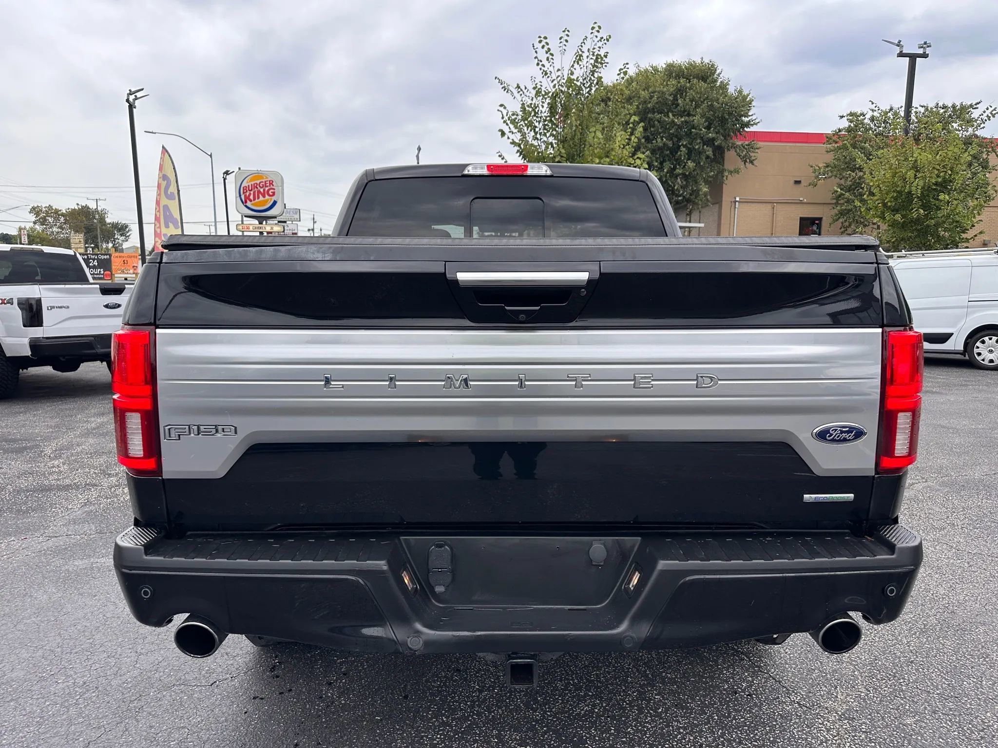 Used 2019 Ford F150 Limited w/ Trailer Tow Package image 6