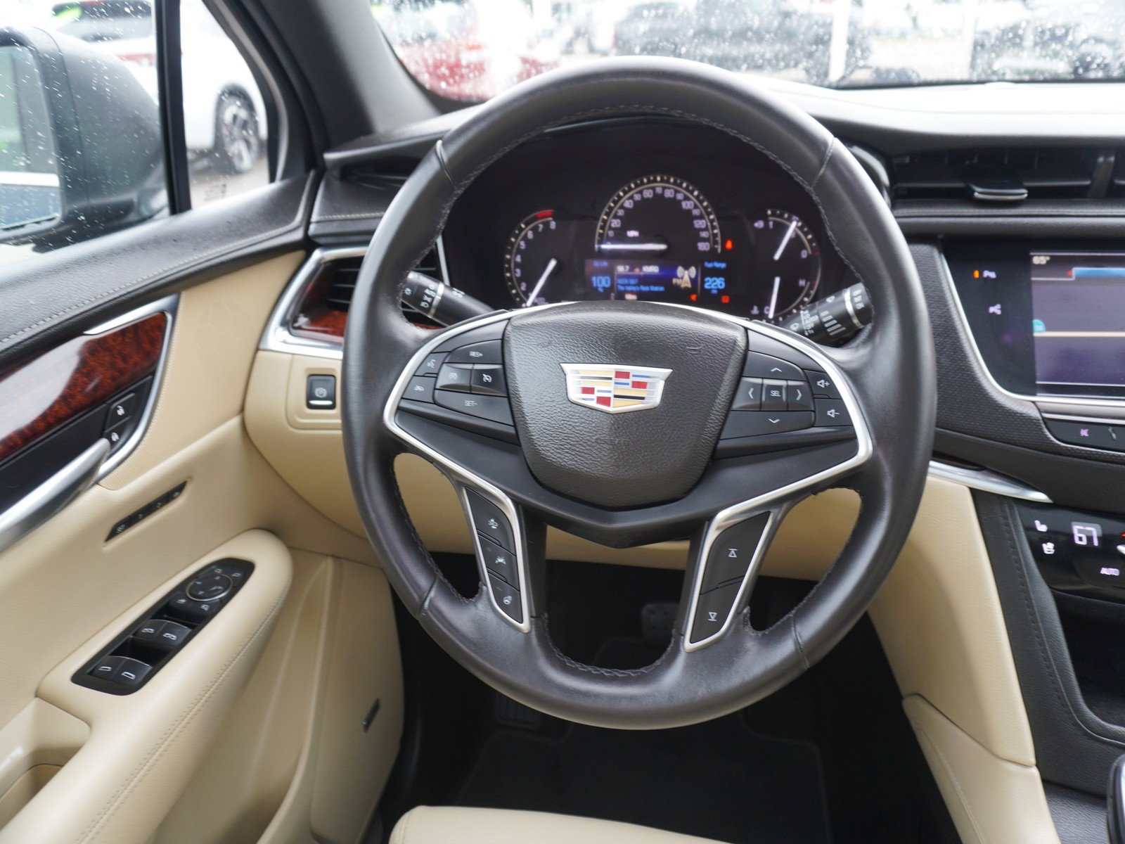 Used 2017 Cadillac XT5 Premium Luxury w/ Driver Assist Package FWD image 16