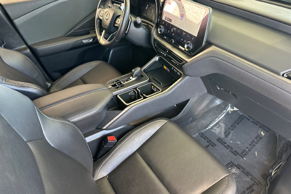 Used 2024 Lexus TX 350 FWD w/ Cold Weather Package image 19