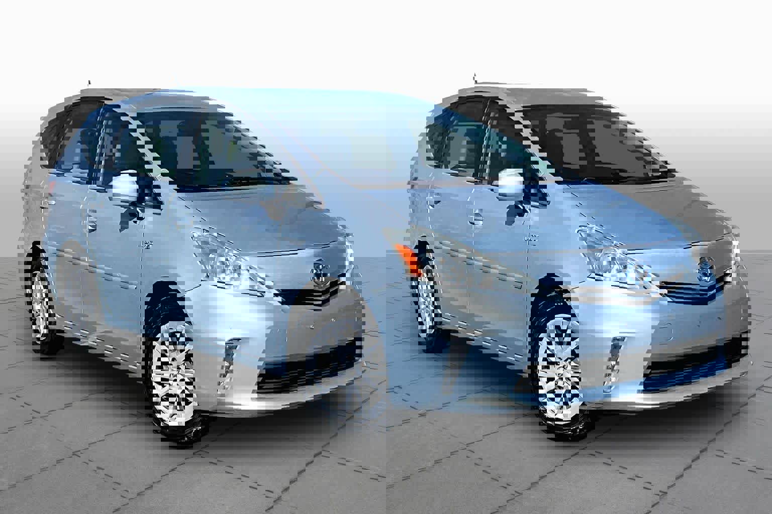 Used 2012 Toyota Prius V Two FWD video 2