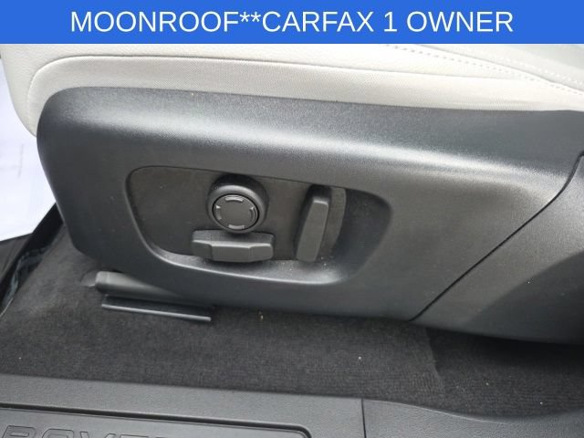 Used 2023 Land Rover Range Rover Evoque SE AWD/4WD image 25