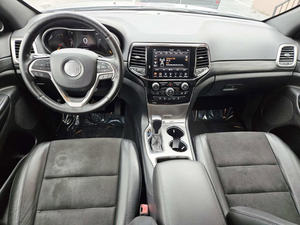 Used 2020 Jeep Grand Cherokee Altitude image 10