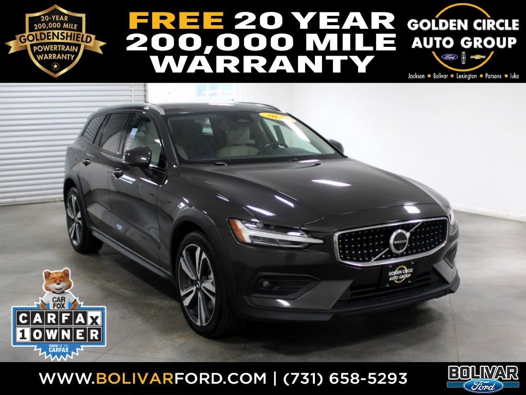 Used 2024 Volvo V60 B5 Cross Country Plus image 1