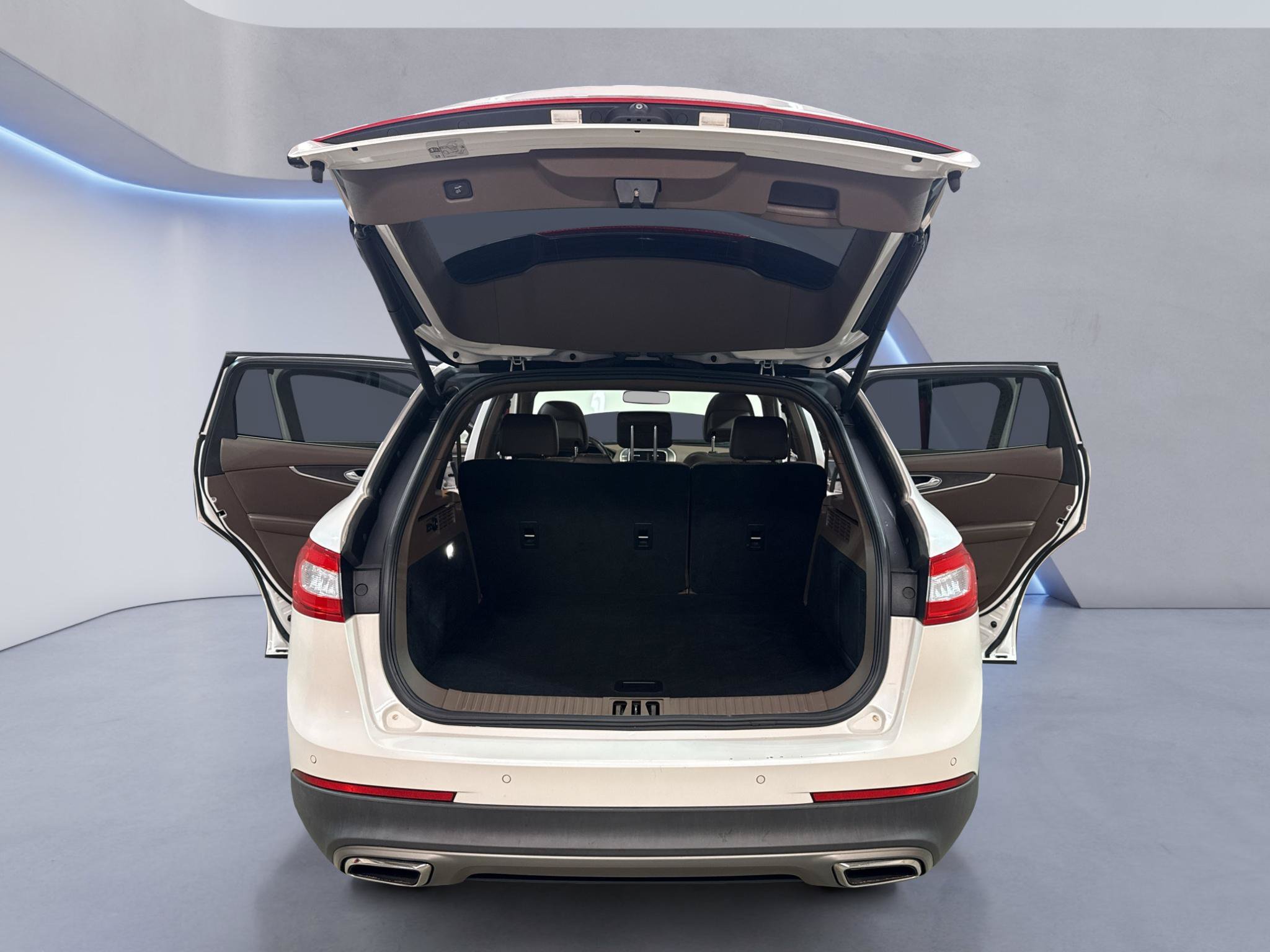Used 2017 Lincoln MKX Reserve w/ Lincoln MKX Climate Package AWD/4WD image 13